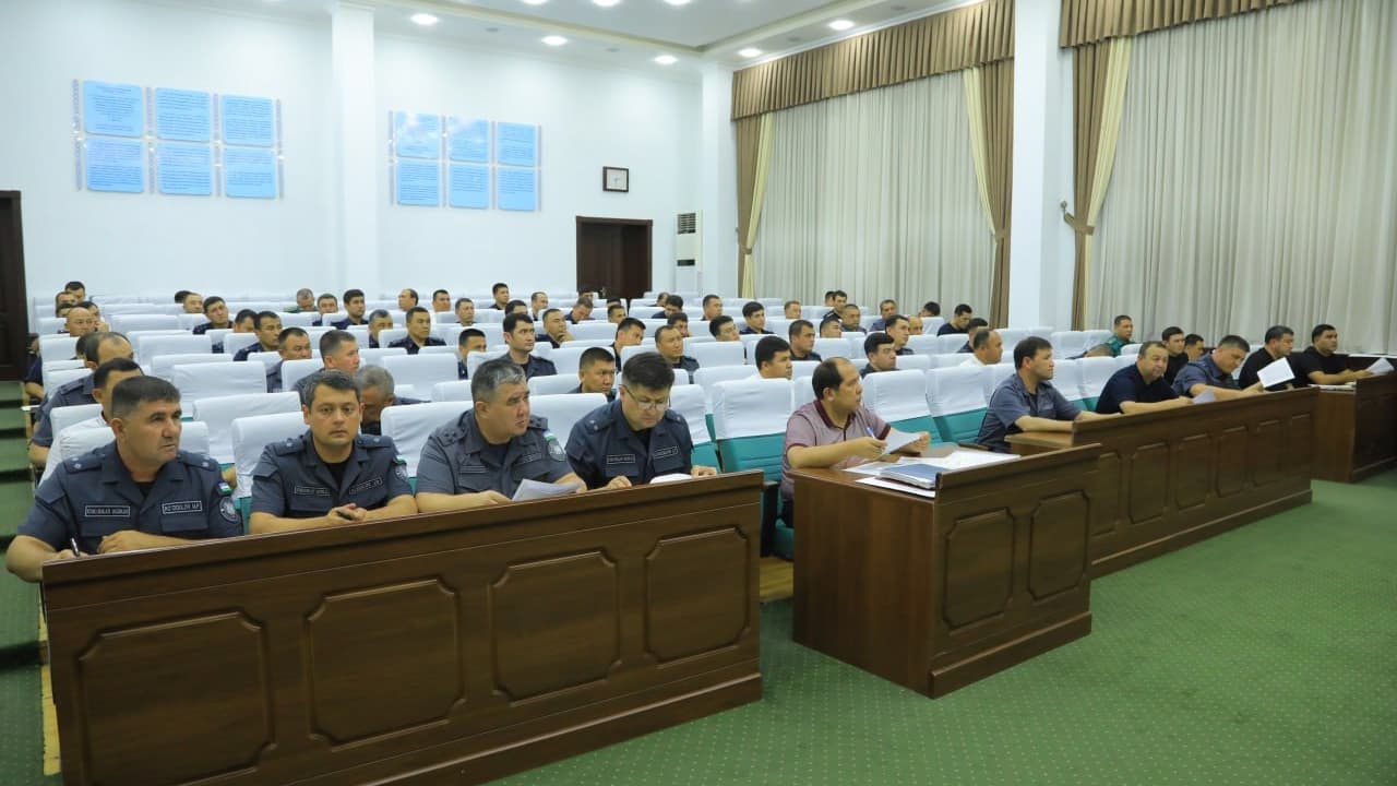 В УВД Джизакской области обсуждена служебная деятельность на основе "Чиланзарского опыта"