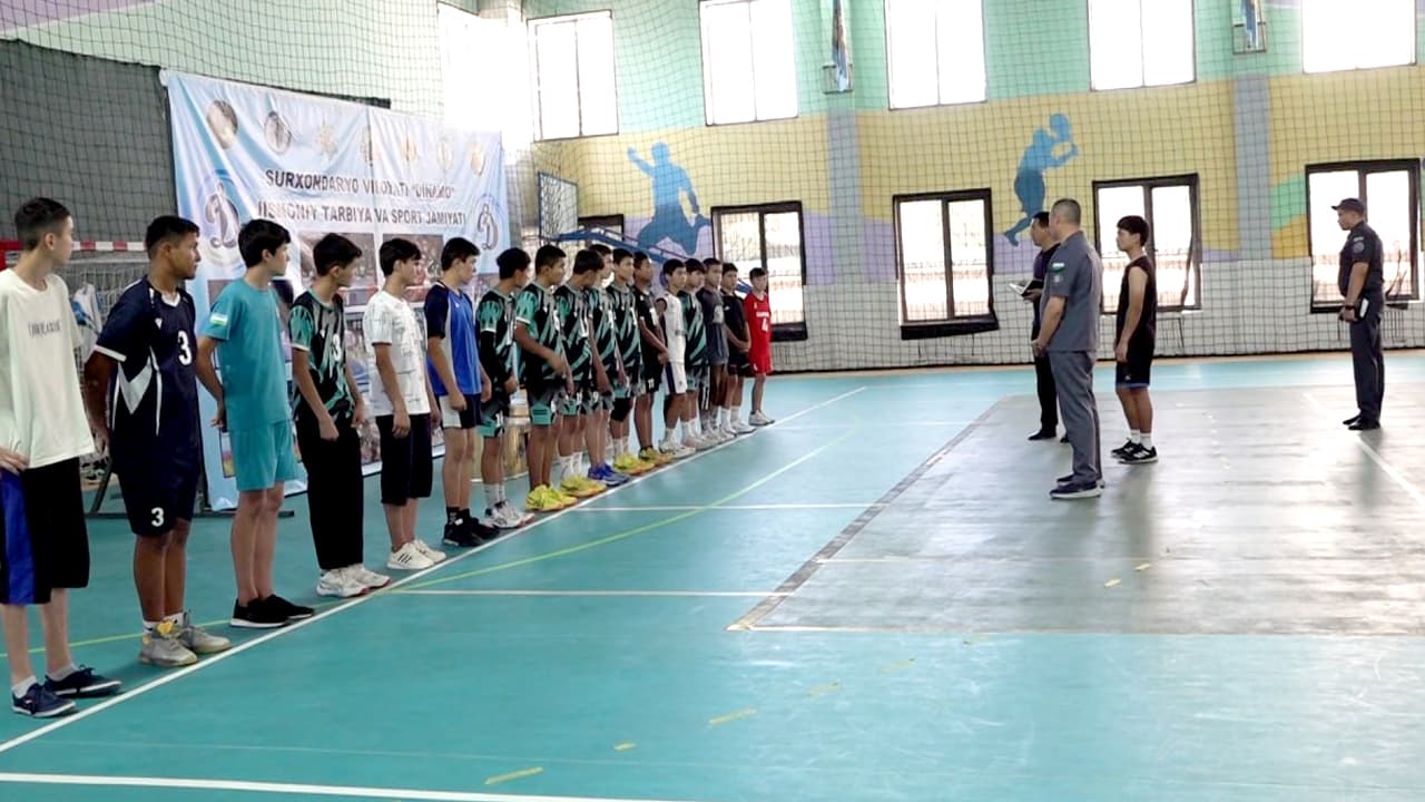 Surxondaryo viloyatida voleybol sport turi boʻyicha kichik oʻsmirlar va qizlar oʻrtasida oʻtkaziladigan “Prezident Olimpiadasi” musobaqalariga tayyorgarlik ishlari yuqori saviyada tashkil etilmoqda