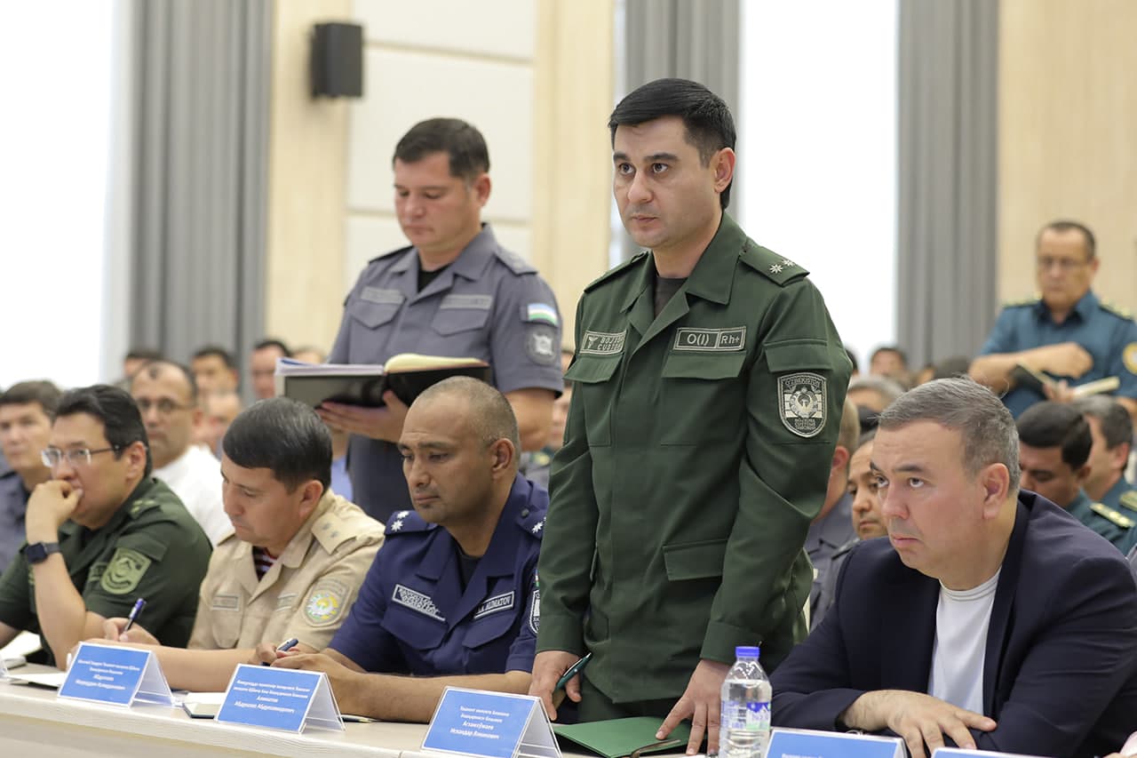 Toshkent viloyatida “Xavfsiz va sogʻlom yurt” kompleks tezkor-profilaktik tadbirlarini samarali tashkil etish va jamoat xavfsizligini taʼminlash masalalari muhokama qilindi