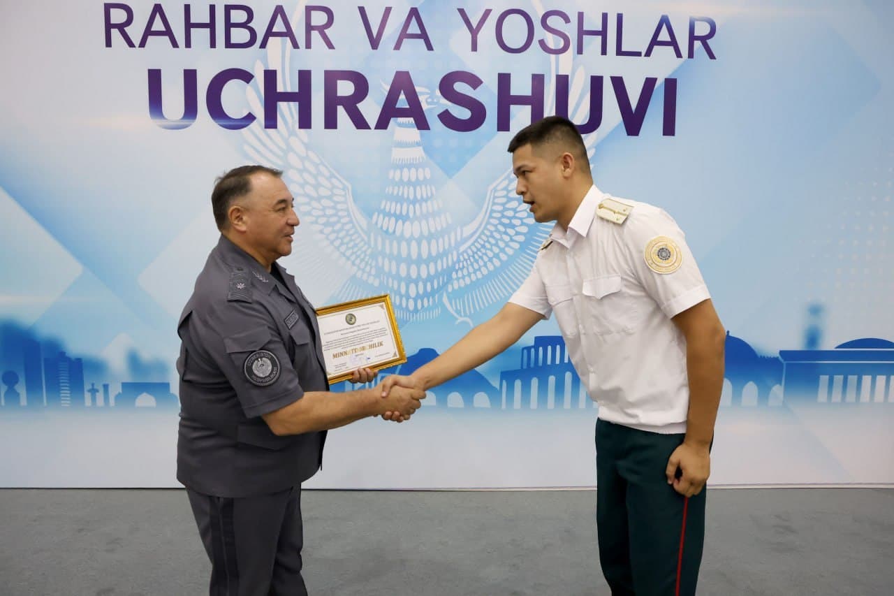 Qoraqalpogʻiston Respublikasi Ichki ishlar vazirligida rahbarlar va yoshlar uchrashuvi boʻlib oʻtdi