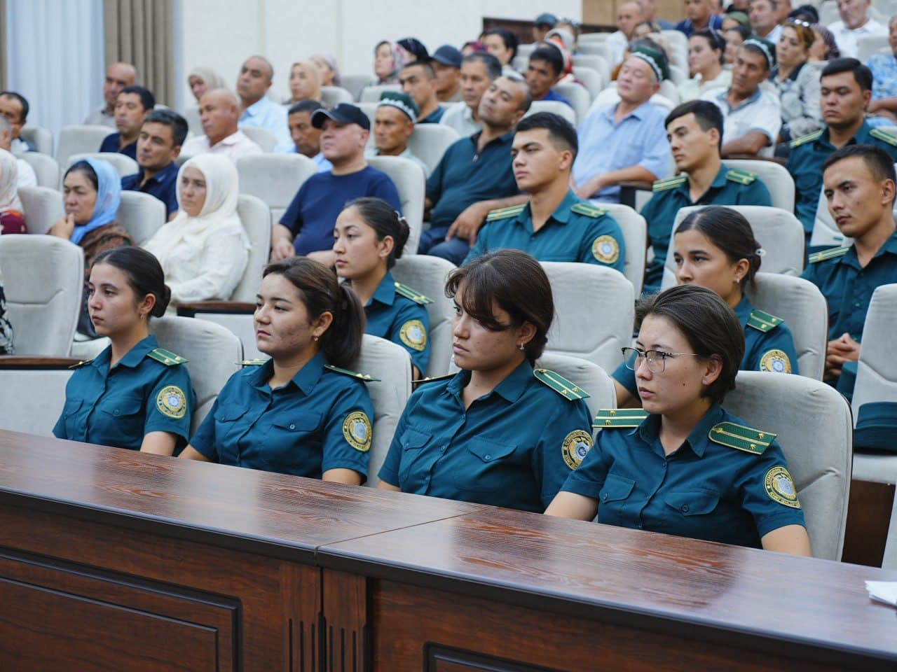 Namangan viloyati Ichki ishlar boshqarmasida yosh xodimlar va ularning ota-onalari bilan uchrashuv oʻtkazildi