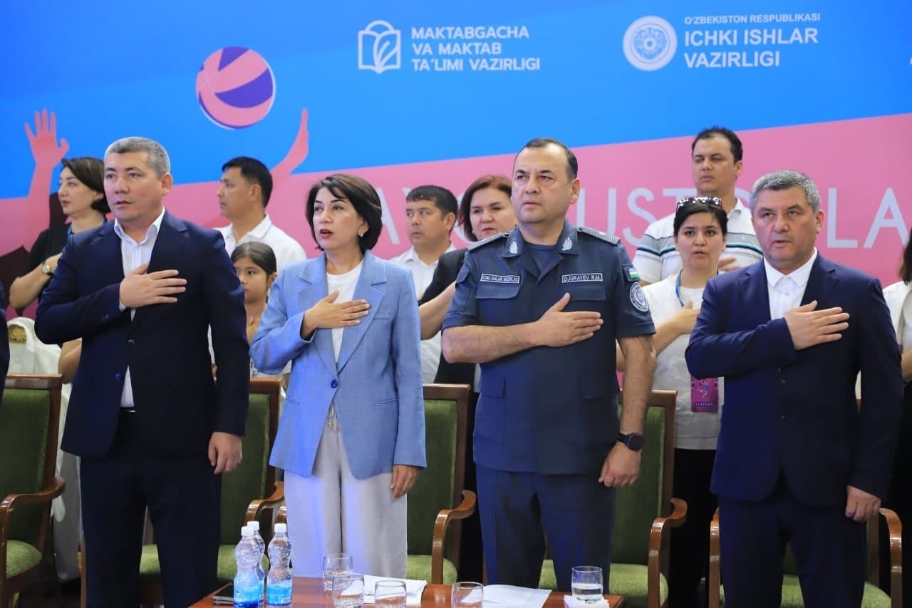 В Намангане определились победители республиканского финала турнира по волейболу среди работников сферы образования