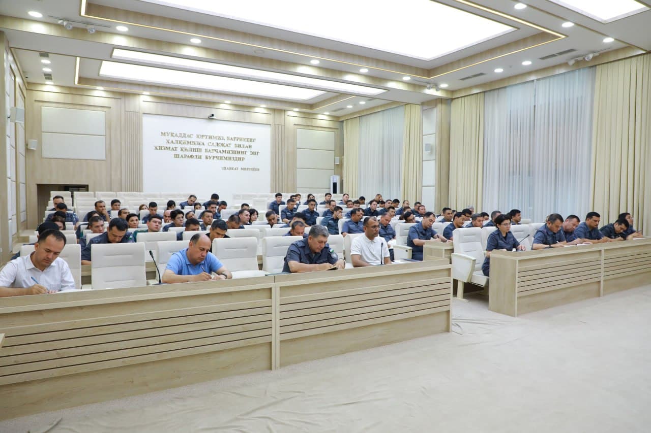 Six-Month Performance in Human Resources was reviewed