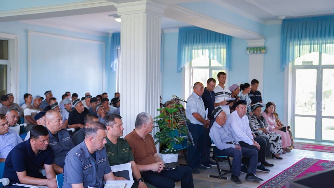 “Xavfsiz va sogʻlom yurt” keng qamrovli tezkor-profilaktik oyligi doirasida Qashqadaryo viloyati IIB rahbariyati tomonidan Kasbi tumanida kriminogen vaziyat tanqidiy-tahliliy muhokama qilindi