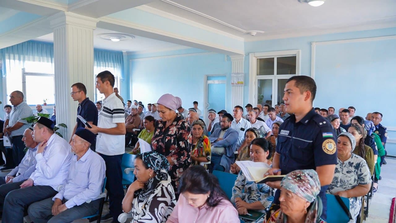 “Xavfsiz va sogʻlom yurt” keng qamrovli tezkor-profilaktik oyligi doirasida Qashqadaryo viloyati IIB rahbariyati tomonidan Kasbi tumanida kriminogen vaziyat tanqidiy-tahliliy muhokama qilindi