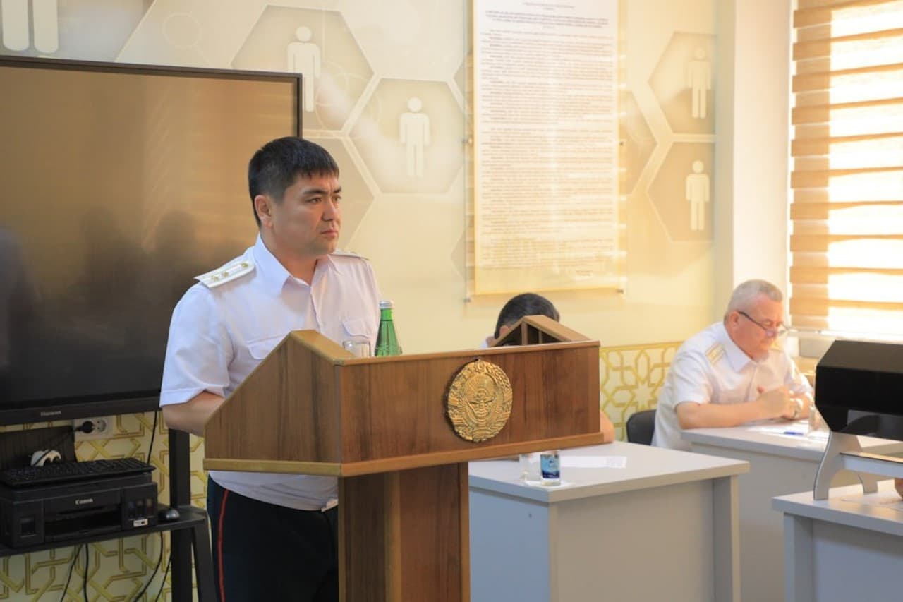 Ichki ishlar vazirligi akademiyasida taʼlim olayotgan magistratura tinglovchilari yakuniy davlat attestatsiyasini topshirmoqda