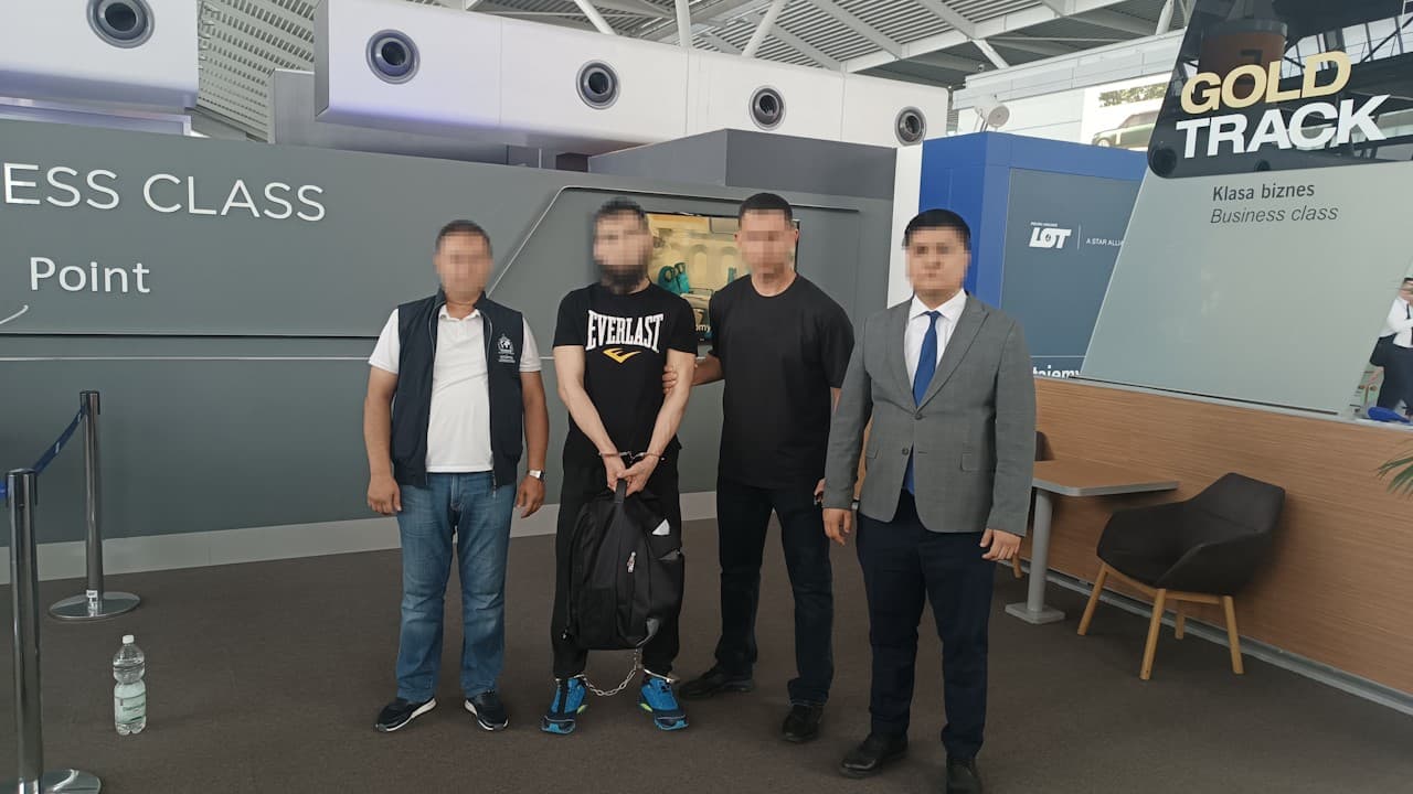 Экстремистик йўналишдаги жиноятни содир этганлиги учун халқаро қидирувда бўлган шахс Полша Республикасидан экстрадиция қилинди
