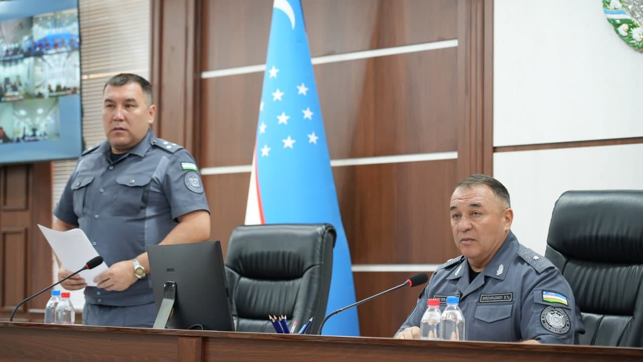 Ichki ishlar vazirligi rahbariyati Navoiy viloyatida IIBda xizmat safarida boʻlib, tashrif doirasida “Xavfsiz va sogʻlom yurt“ tezkor profilaktik tadbiri doirasida amalga oshirilgan ishlar bilan tanishdi