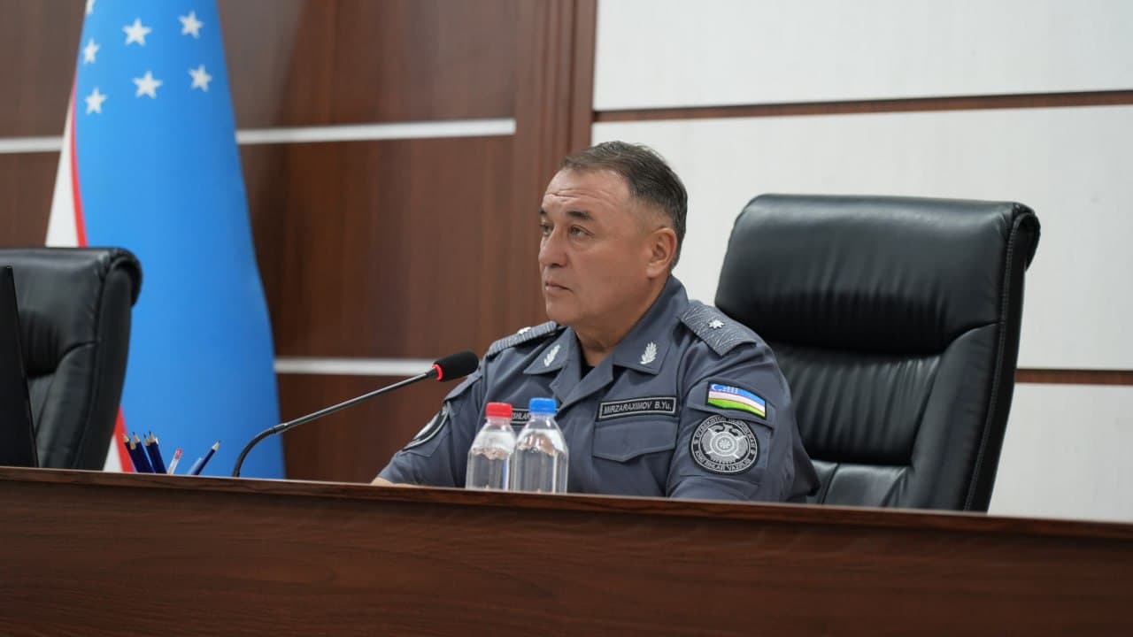 Ichki ishlar vazirligi rahbariyati Navoiy viloyatida IIBda xizmat safarida boʻlib, tashrif doirasida “Xavfsiz va sogʻlom yurt“ tezkor profilaktik tadbiri doirasida amalga oshirilgan ishlar bilan tanishdi