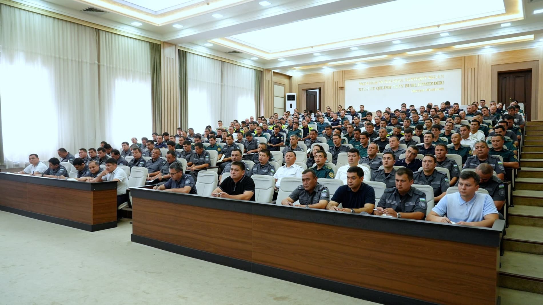 Andijon viloyati IIBda xizmat intizomi va qonuniylikni taʼminlash masalalari muhokama qilindi