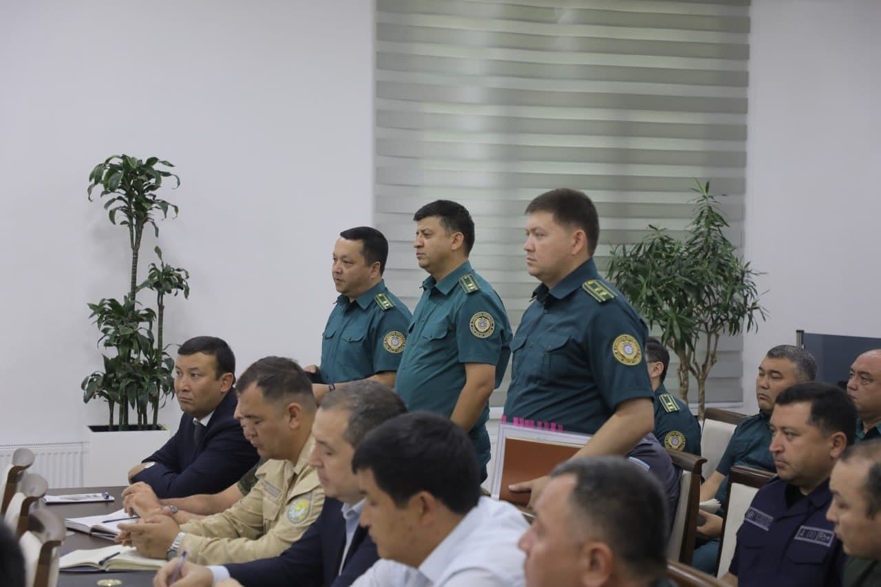 Сирдарё вилоятида халқ депутатлари вилоят Кенгашининг навбатдан ташқари сессиясида ҳудудда жиноятчиликни жиловлаш ҳамда криминоген вазиятни барқарорлаштиришга қаратилган масалалар кўриб чиқилди