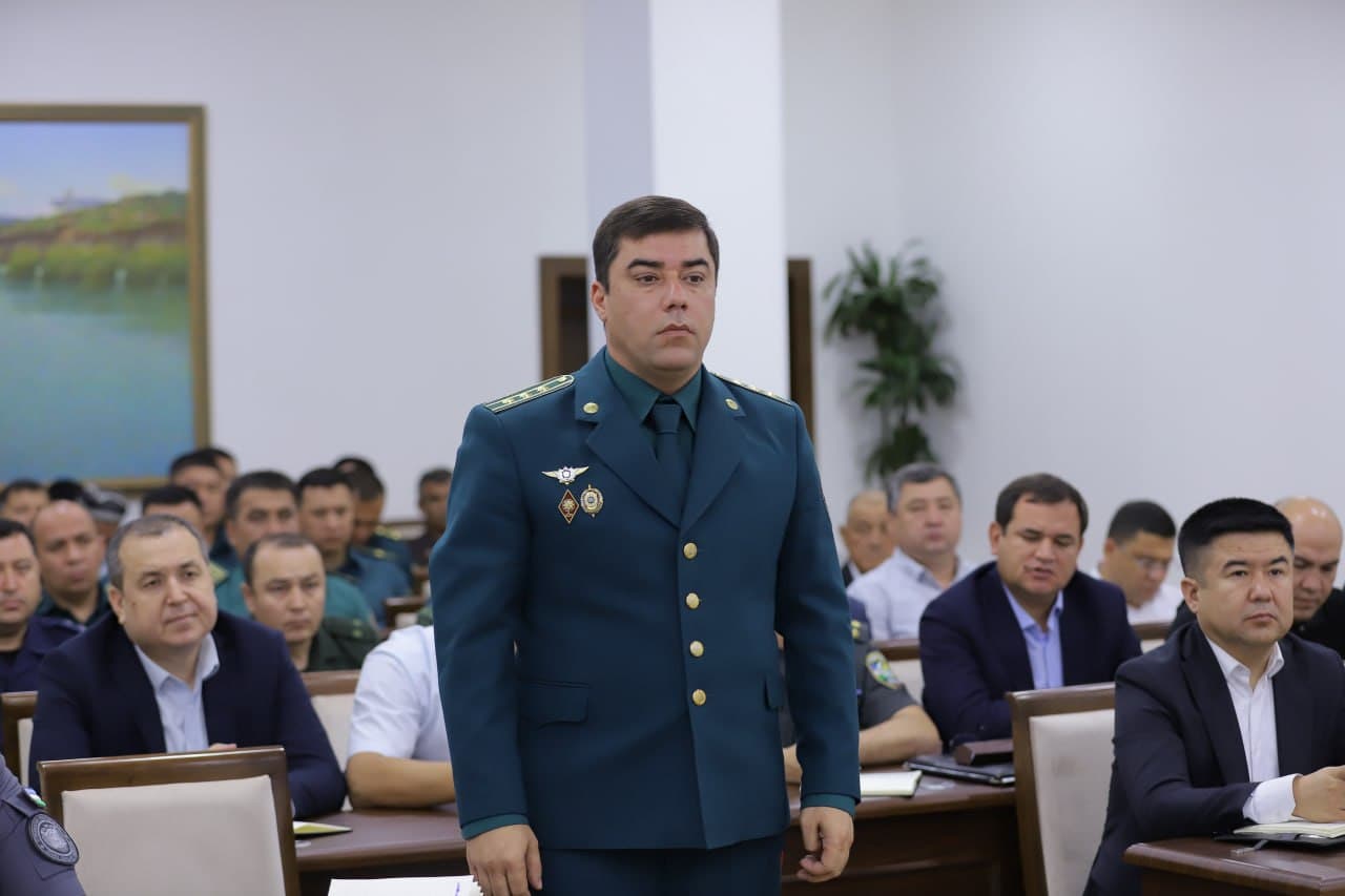 Сирдарё вилоятида халқ депутатлари вилоят Кенгашининг навбатдан ташқари сессиясида ҳудудда жиноятчиликни жиловлаш ҳамда криминоген вазиятни барқарорлаштиришга қаратилган масалалар кўриб чиқилди
