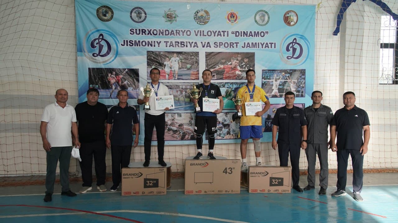Surxondaryo viloyati Huquqni muhofaza qiluvchi organlarida xizmat oʻtayotgan xodimlar va harbiy xizmatchilar oʻrtasida sportning “Voleybol” turi boʻyicha musobaqa oʻtkazildi