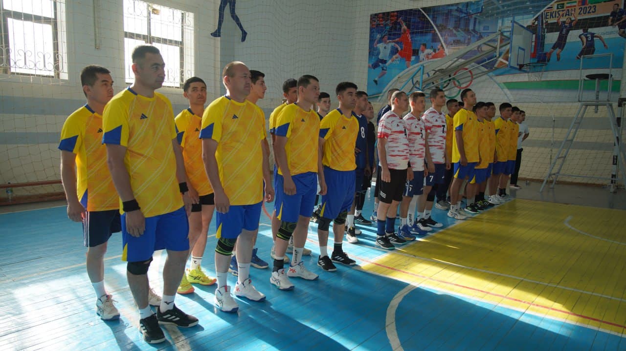 Surxondaryo viloyati Huquqni muhofaza qiluvchi organlarida xizmat oʻtayotgan xodimlar va harbiy xizmatchilar oʻrtasida sportning “Voleybol” turi boʻyicha musobaqa oʻtkazildi