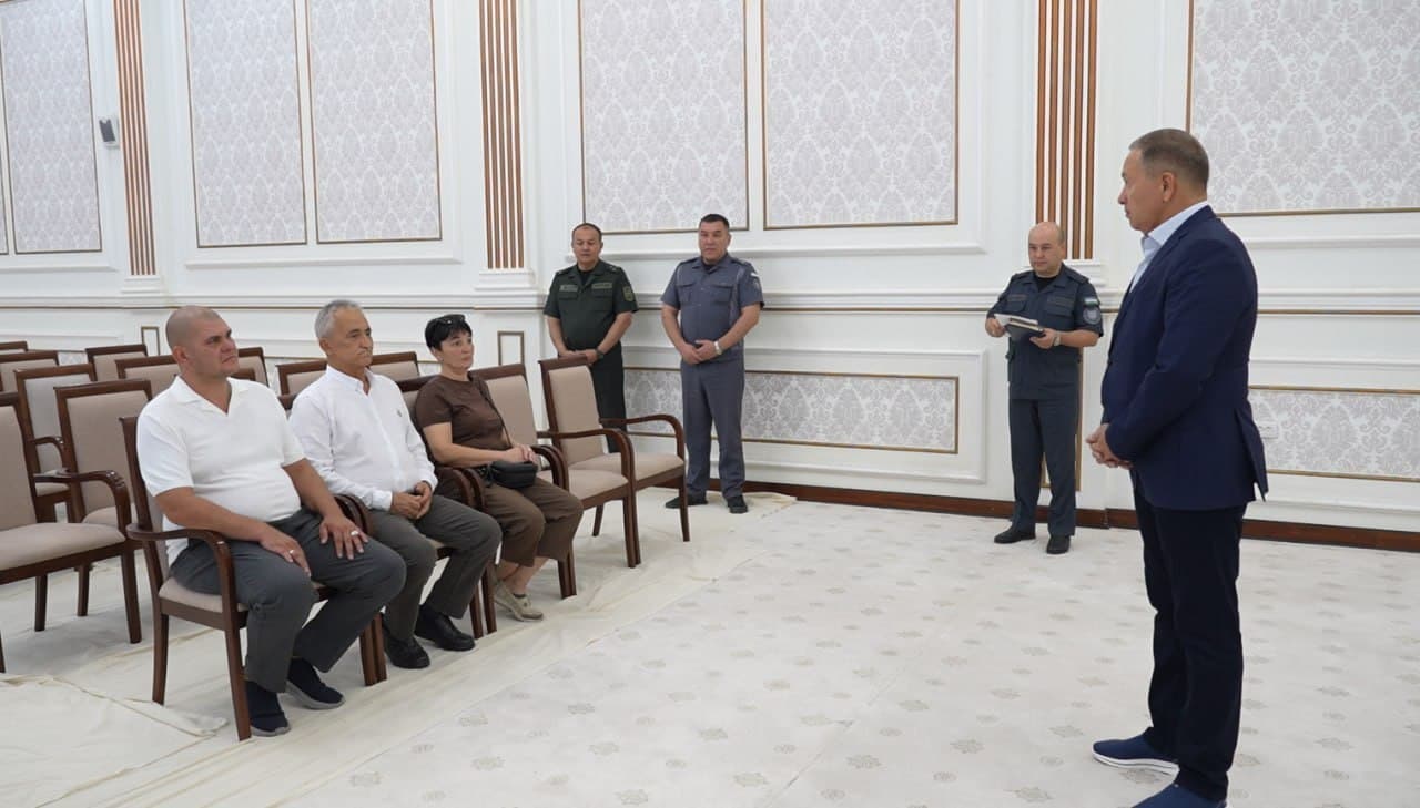 Navoiyda mustaqillik bayrami munosabati bilan fuqaroligi boʻlmagan shaxslarga Oʻzbekiston Respublikasi fuqarosi maqomi berildi