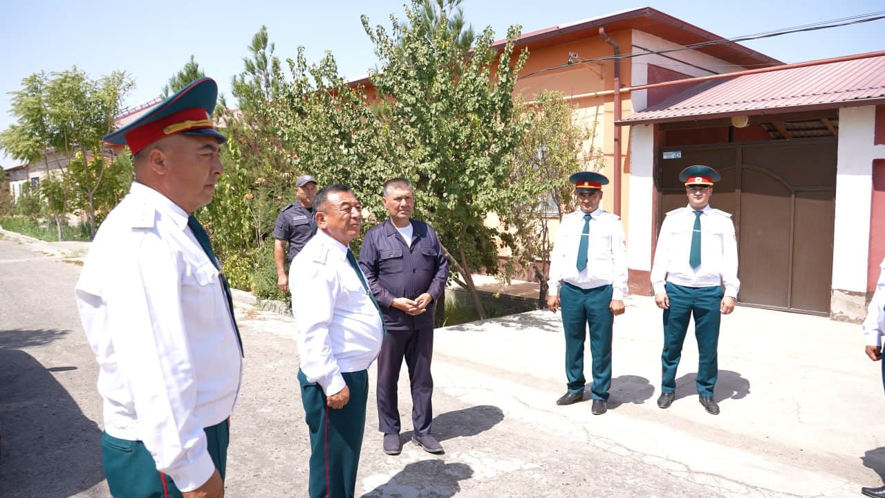 Qashqadaryo viloyatida mustaqillikning 35 yilligi arafasida ehtiyojmand xonadon holidan xabar olindi