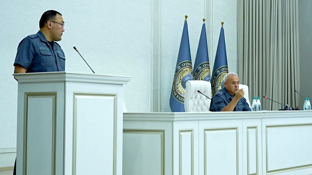 Fargʻona viloyati IIB rahbariyati ishtirokida jamoat xavfsizligini taʼminlashning yangi tizimi mazmun-mohiyati muhokama qilindi