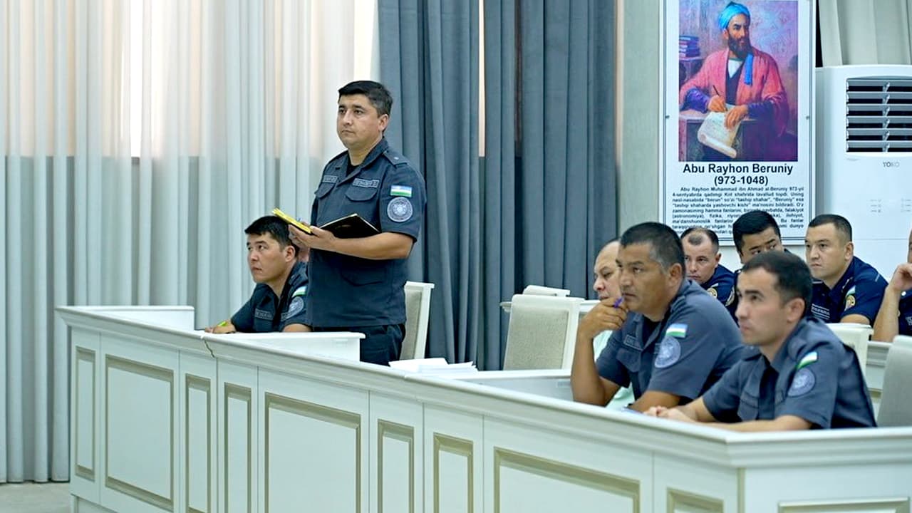Fargʻona viloyati IIB rahbariyati ishtirokida jamoat xavfsizligini taʼminlashning yangi tizimi mazmun-mohiyati muhokama qilindi