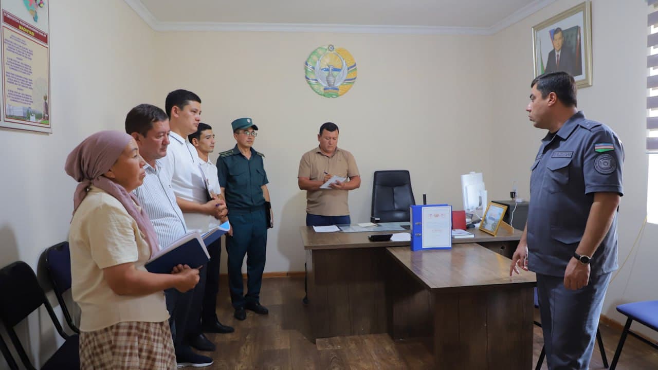 Руководством УВД Сырдарьинской области изучены служебная деятельность сотрудников ОВД и криминогенная обстановка в Сайхунабадском районе