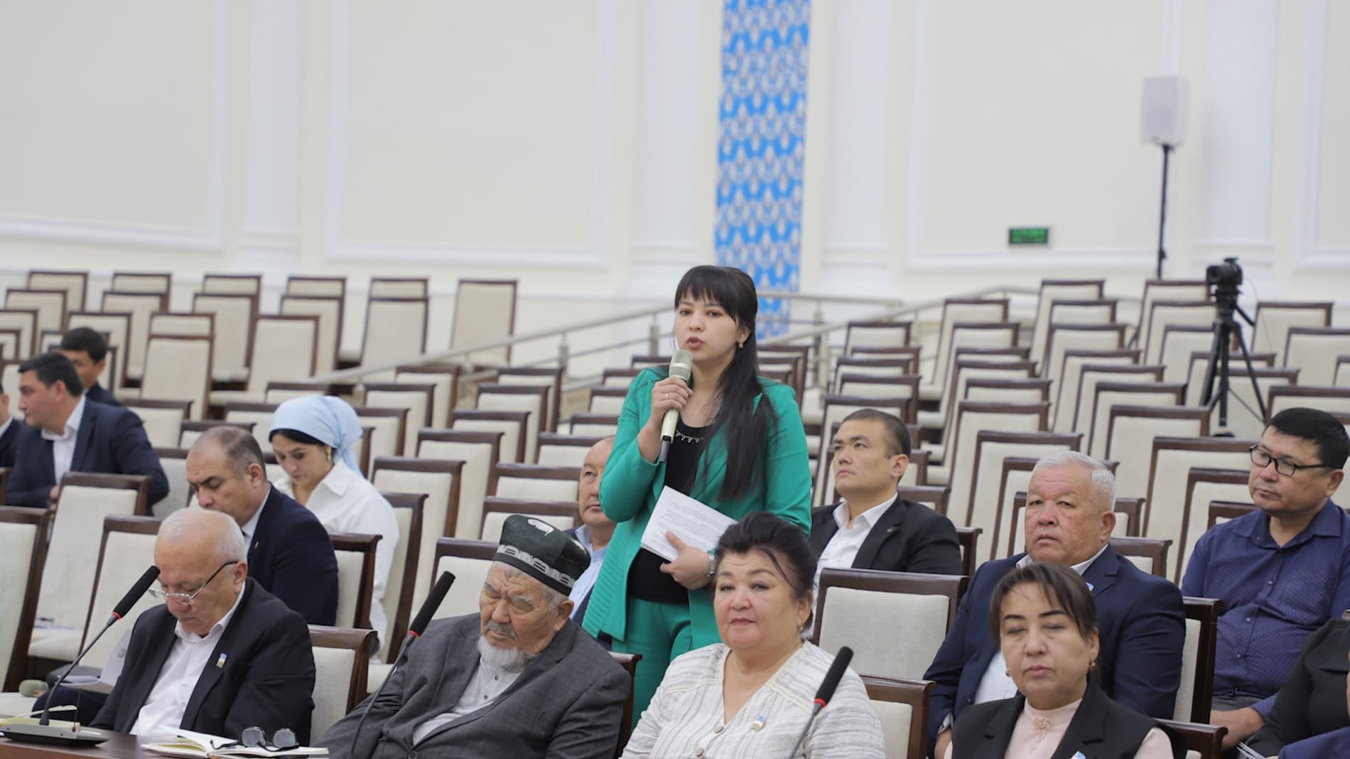 Sirdaryo viloyati hokimligida yettinchi chaqiriq xalq deputatlari Sirdaryo viloyati Kengashining 43-sessiyasi boʻlib oʻtdi
