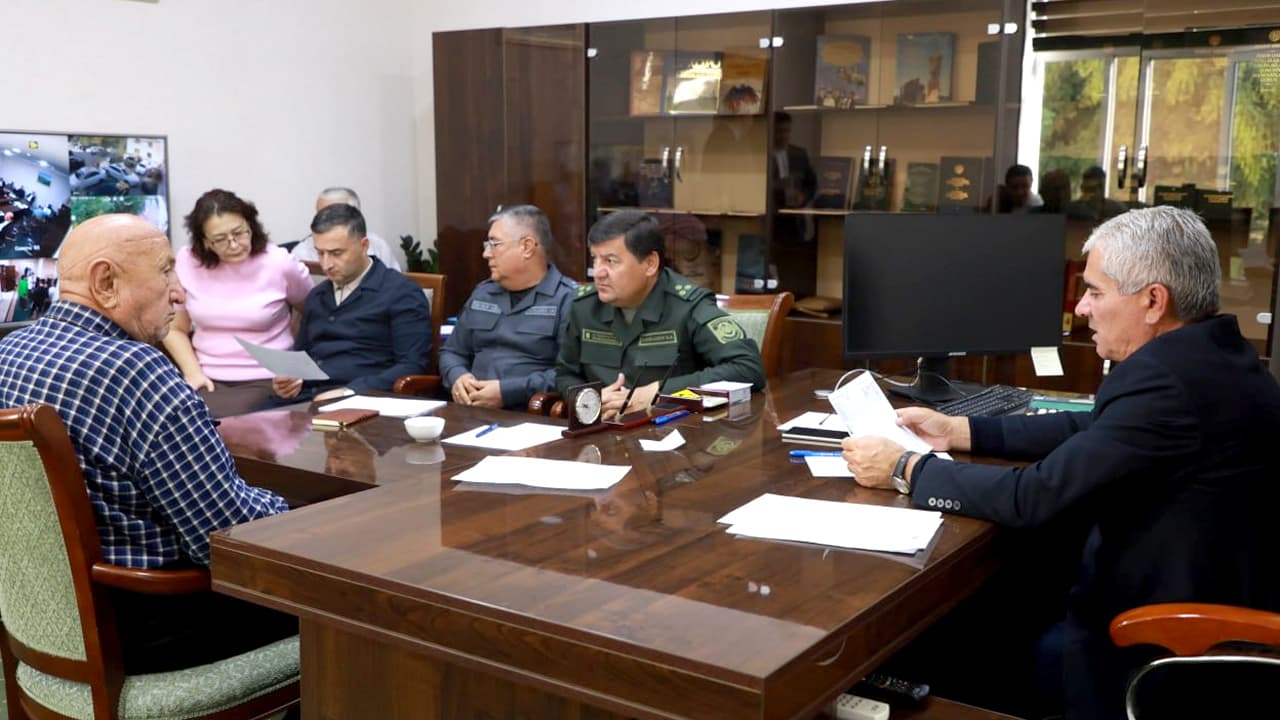 В Народной приемной Бухарской области рассмотрены судебно-правовые вопросы и проблемы, беспокоящие граждан