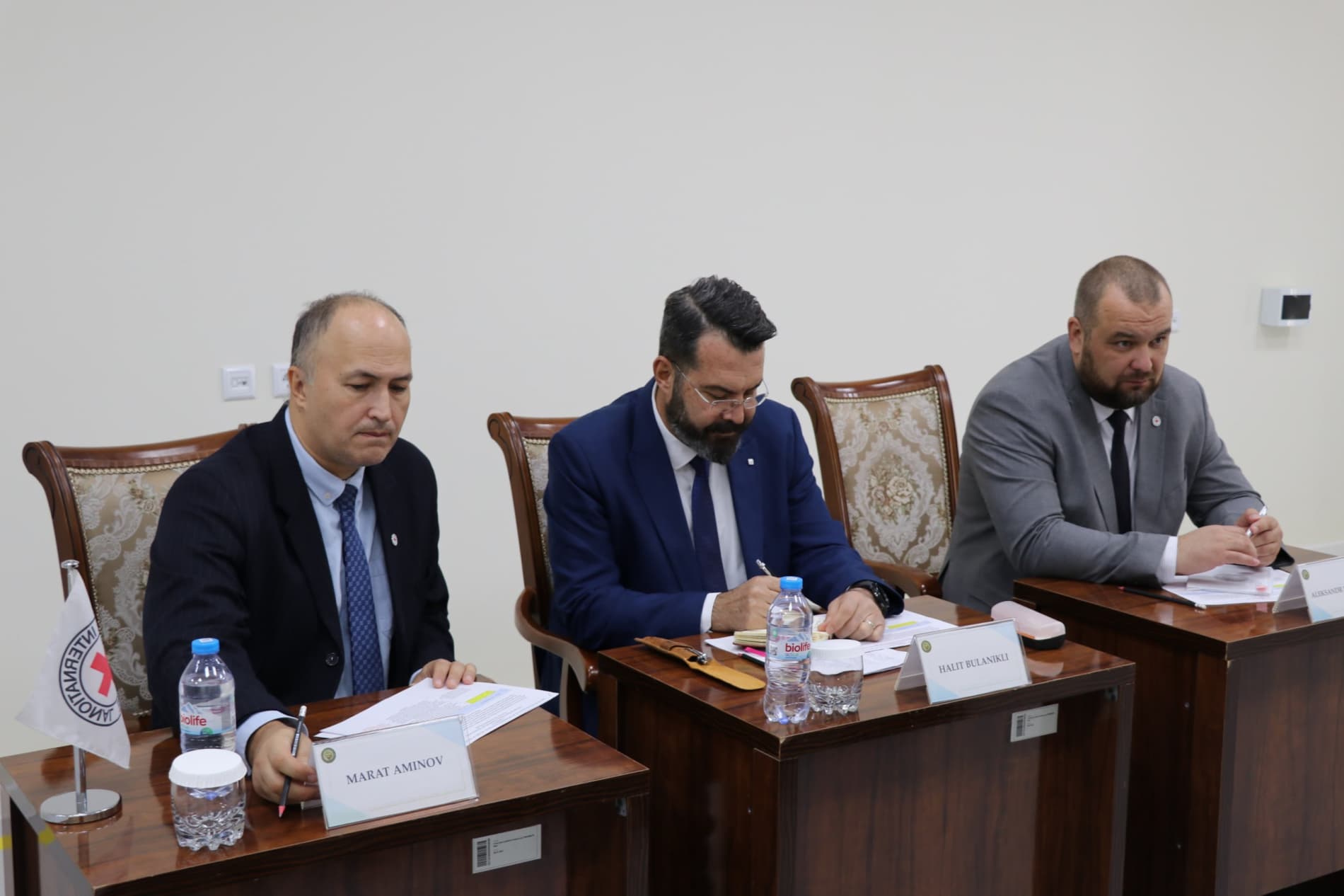 ИИВ Малака ошириш институти ва Халқаро Қизил Хоч қўмитасининг ҳамкорлик истиқболлари муҳокама қилинди