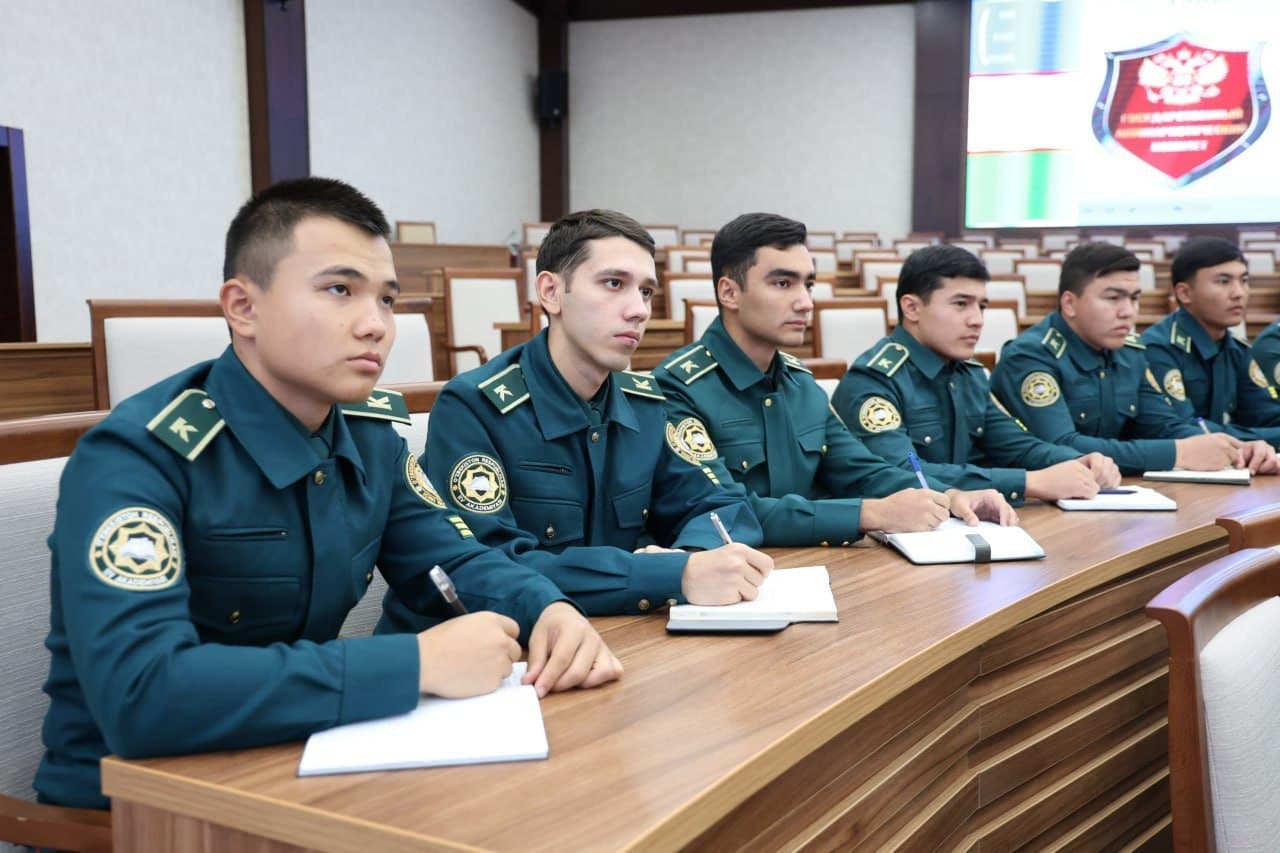 ИИВ Академиясига Россия Федерацияси Ички ишлар вазирлиги делегациясининг ташрифи доирасида наркожиноятларга қарши курашиш бўйича тажриба алмашилди