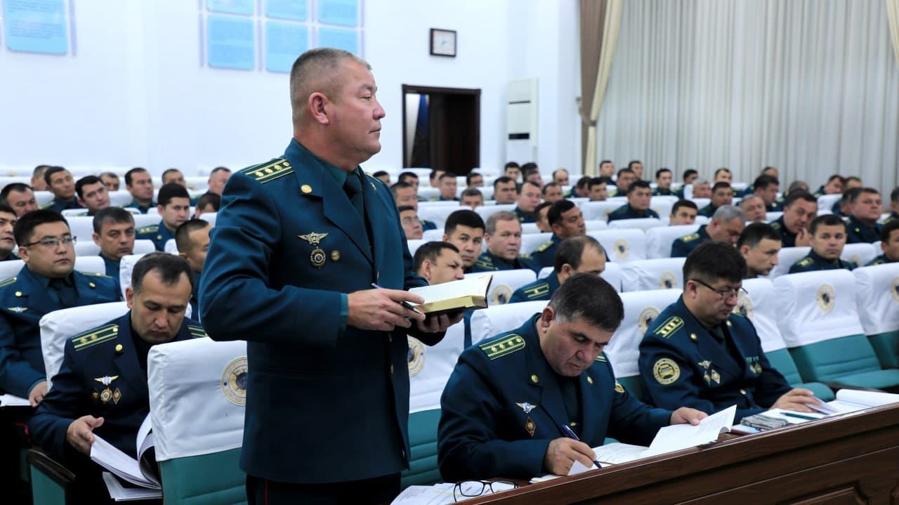 IIV rahbariyati tomonidan Jizzax viloyati IIBning 9 oylik faoliyati sarhisob qilinib, ustuvor vazifalar belgilandi