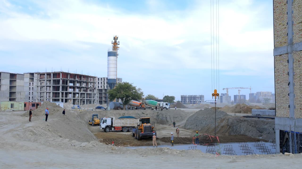 Buxoro viloyati IIB rahbariyati yangi maʼmuriy bino qurilishini koʻzdan kechirdi