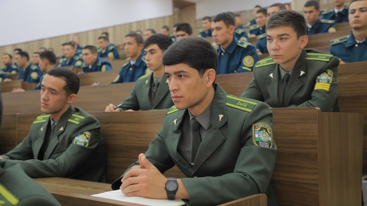 Ички ишлар вазирлиги академиясида “Янги Ўзбекистоннинг жиноят-ҳуқуқий сиёсати: устувор йўналишлар ва ислоҳотлар” мавзуига бағишланган давра суҳбати бўлиб ўтди