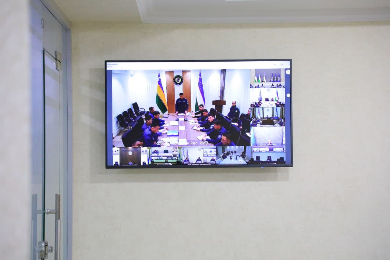 Kadrlar bilan ishlash va xizmat intizomini mustahkamlash masalalari muhokama qilindi