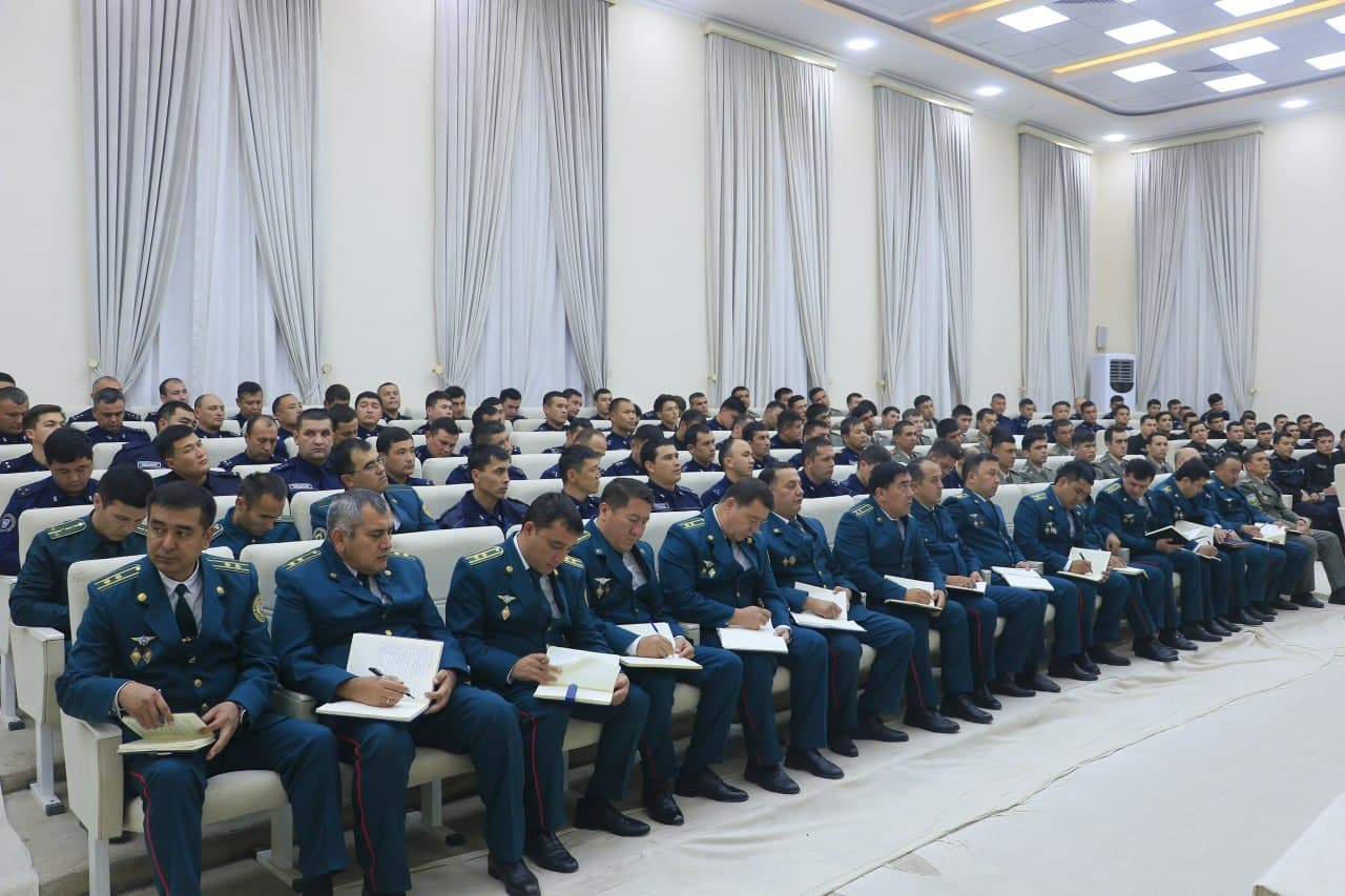 В Андижанской области организован мобильный курс повышения профессиональной квалификации для руководителей среднего звена органов внутренних дел и Национальной гвардии, а также для сотрудников системы обеспечения общественной безопасности