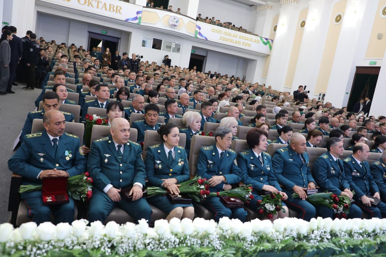 На страже мира и спокойствия: признание 35-летней доблестной службы органов внутренних дел