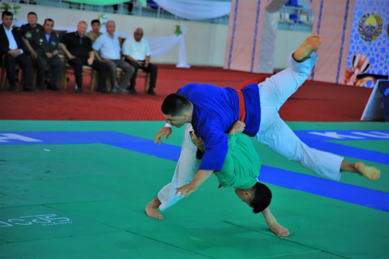 Xorazmda armiyamizning eng sara polvonlari “Mudofaa vaziri kubogi” uchun bellashdi