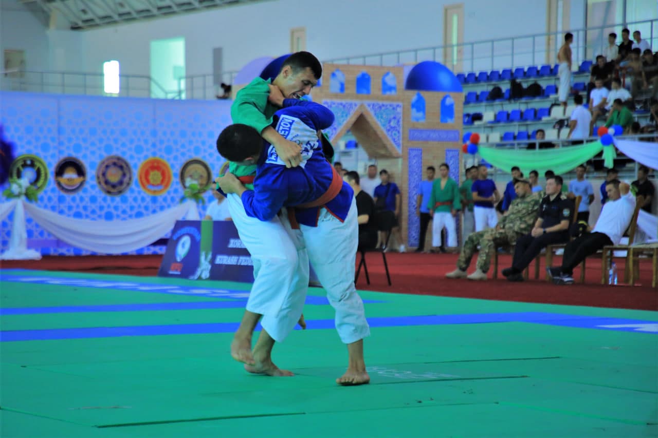 Xorazmda armiyamizning eng sara polvonlari “Mudofaa vaziri kubogi” uchun bellashdi