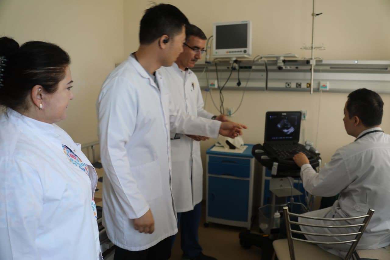 Китайские военные врачи посетили Узбекистан