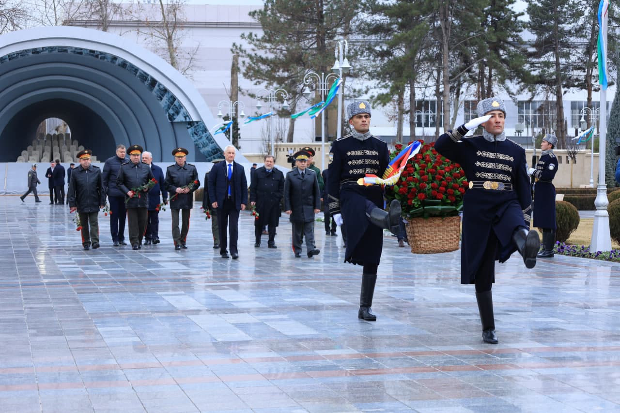 Военная делегация Российской Федерации прибыла с визитом в Узбекистан