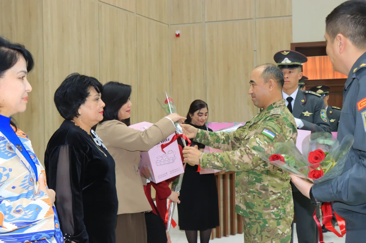 Harbiy okrug va muassasalarda bayram tantanalari o‘tkazildi