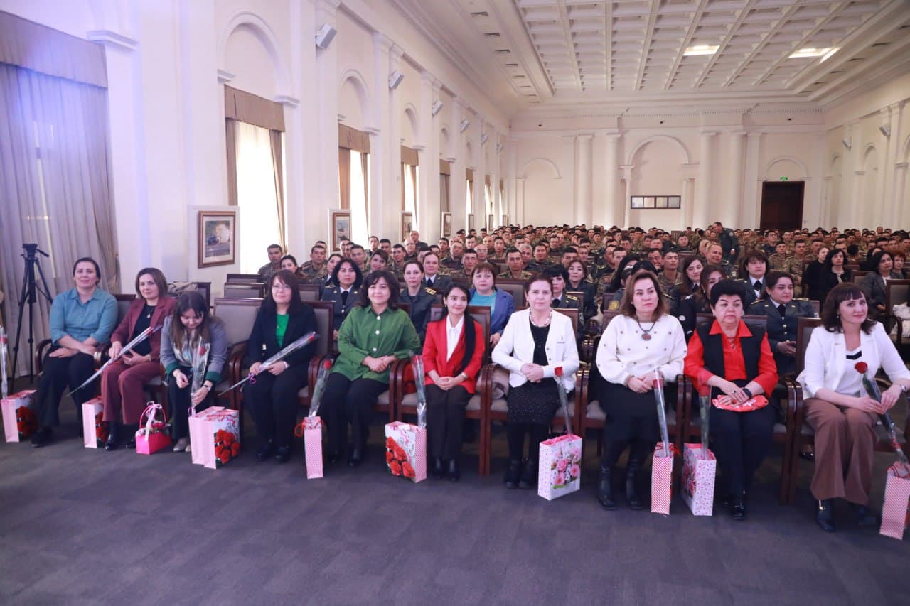 Harbiy okrug va muassasalarda bayram tantanalari o‘tkazildi