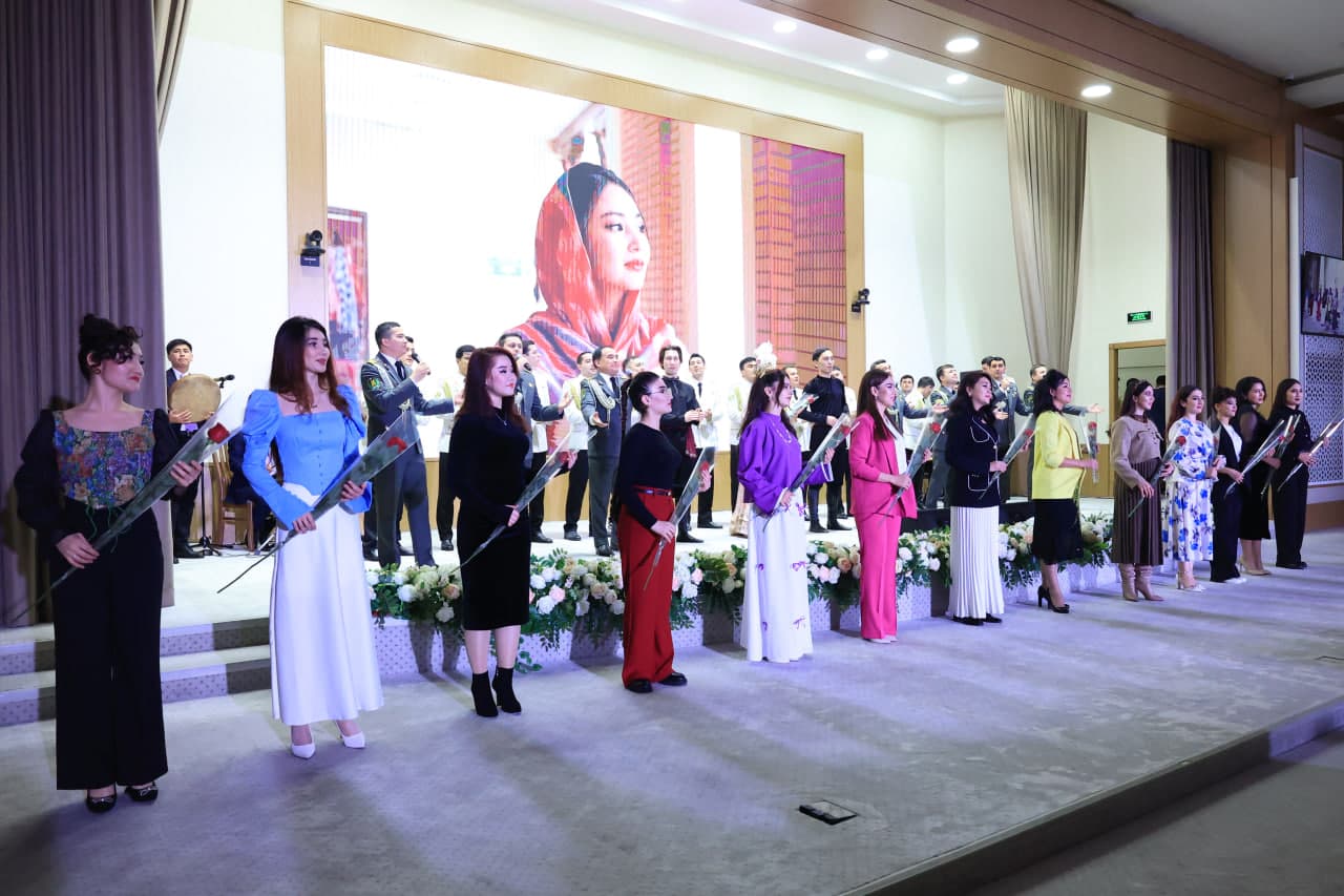 В центральном аппарате Министерства обороны состоялось праздничное мероприятие