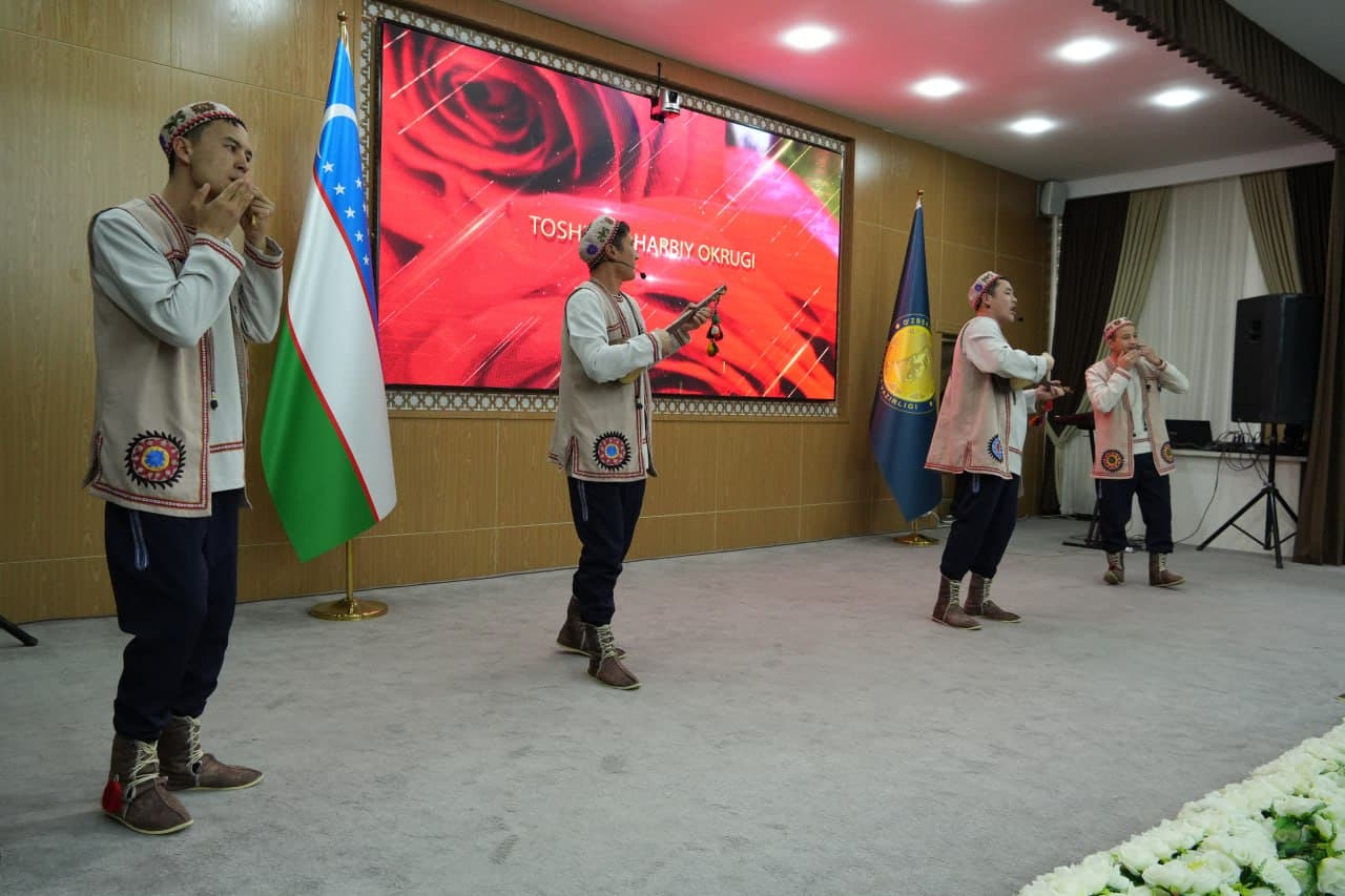 Harbiy okrug va muassasalarda bayram tantanalari o‘tkazildi