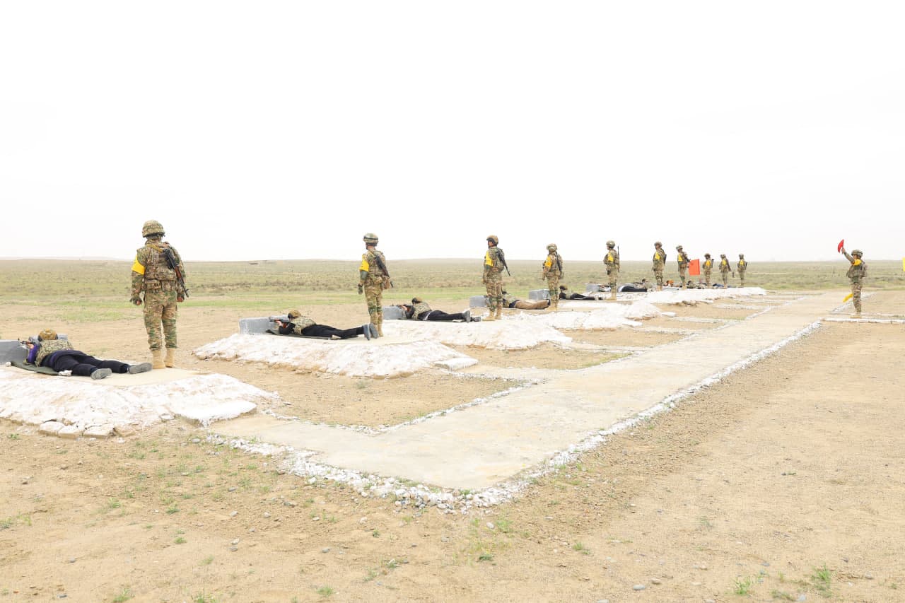 На общевойсковом полигоне "Термез" учащиеся приняли участие в практических занятиях по стрельбе