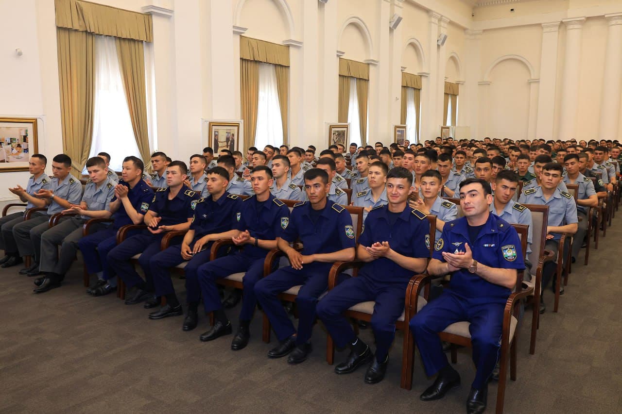 Mard askarga maʼnaviy sovgʻa