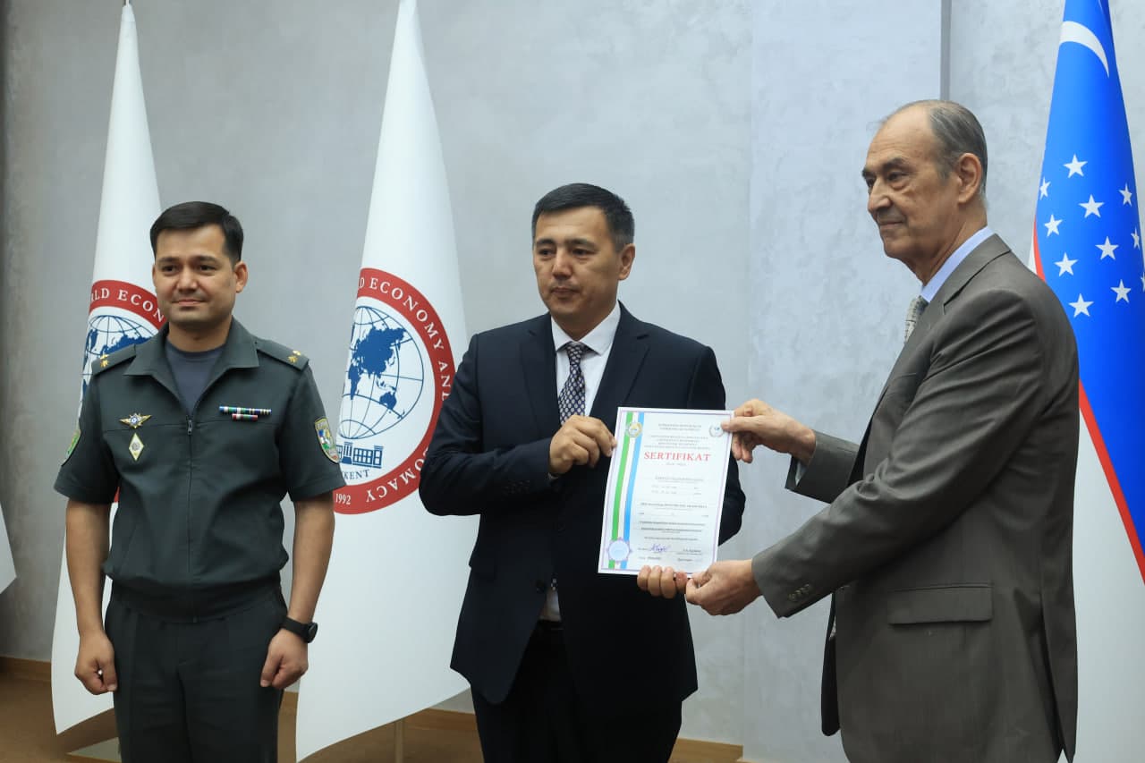 В Академии дипломатии состоялась очередная церемония выпуска