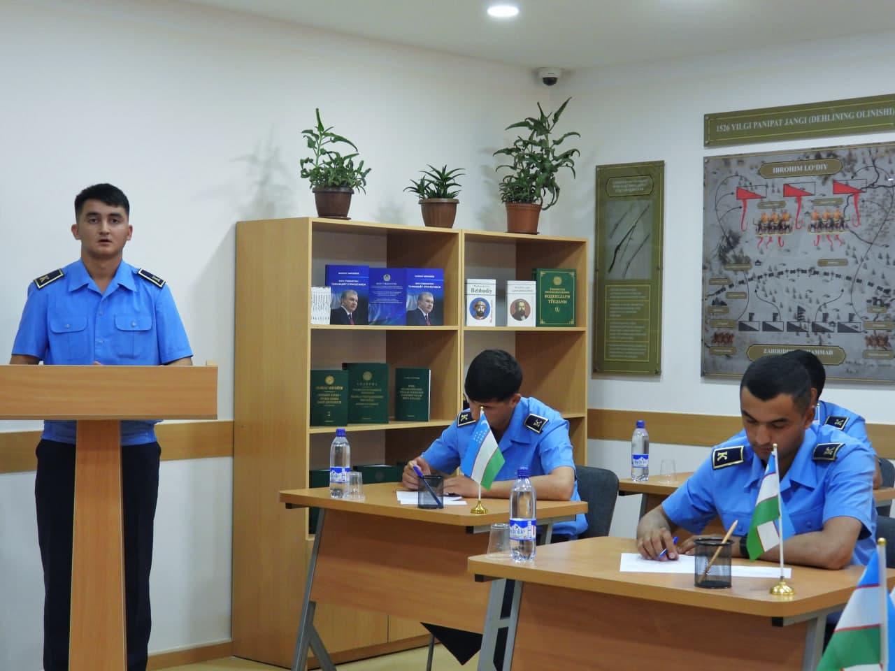 Harbiy aviatsiya instituti kursantlari davlat attestatsiya imtihonlaridan o‘tmoqda