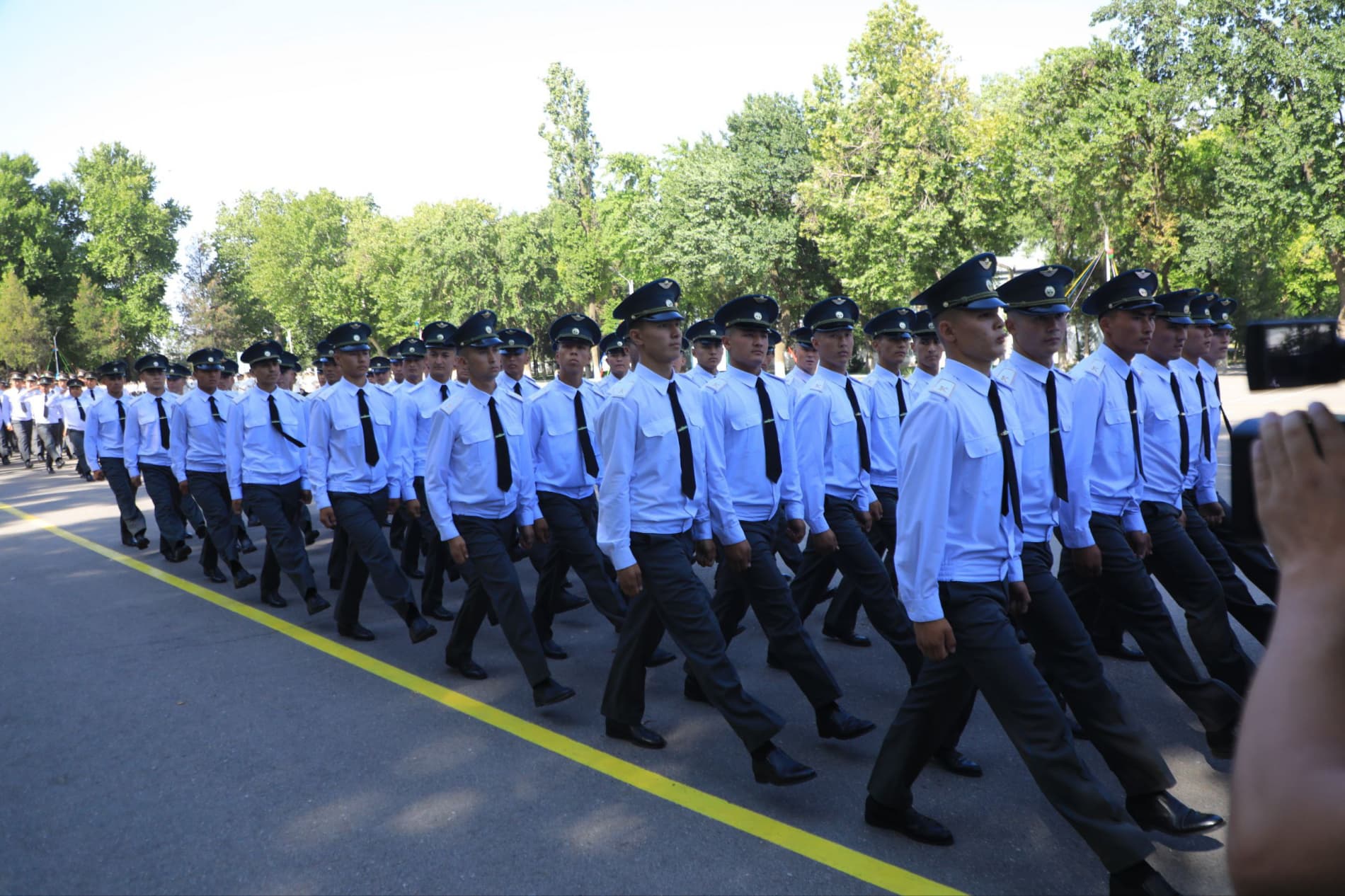 Chirchiq oliy tank qo‘mondonlik-muhandislik bilim yurtida navbatdagi bitiruv tantanasi