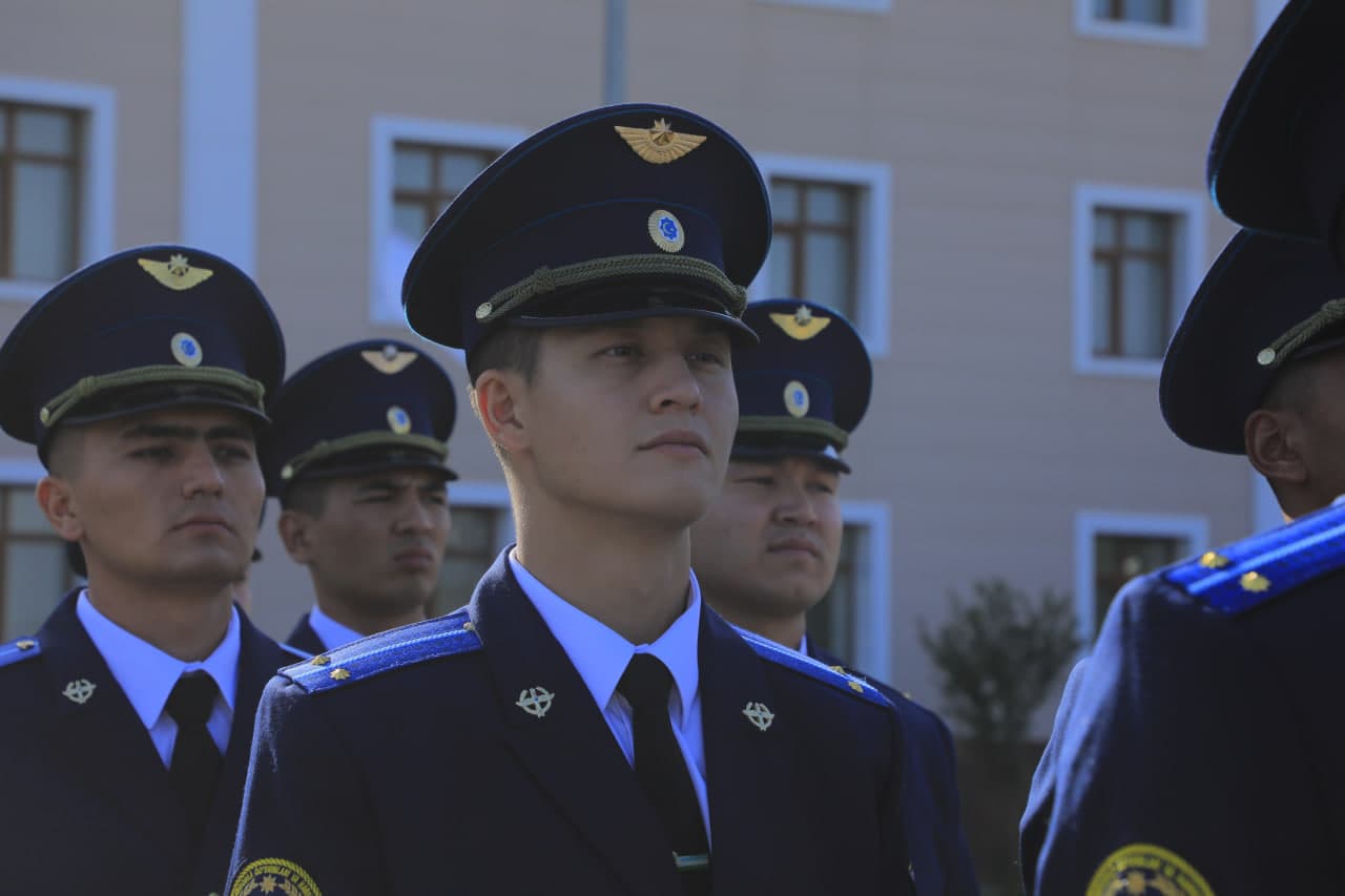 Havo sarhadlari tomon yo‘l olgan ofitserlar