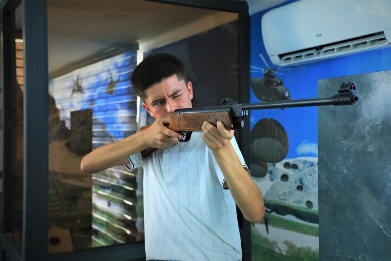 Samarqand va Navoiy garnizonlarida o‘q otish sporti bo‘yicha musobaqa o‘tkazildi