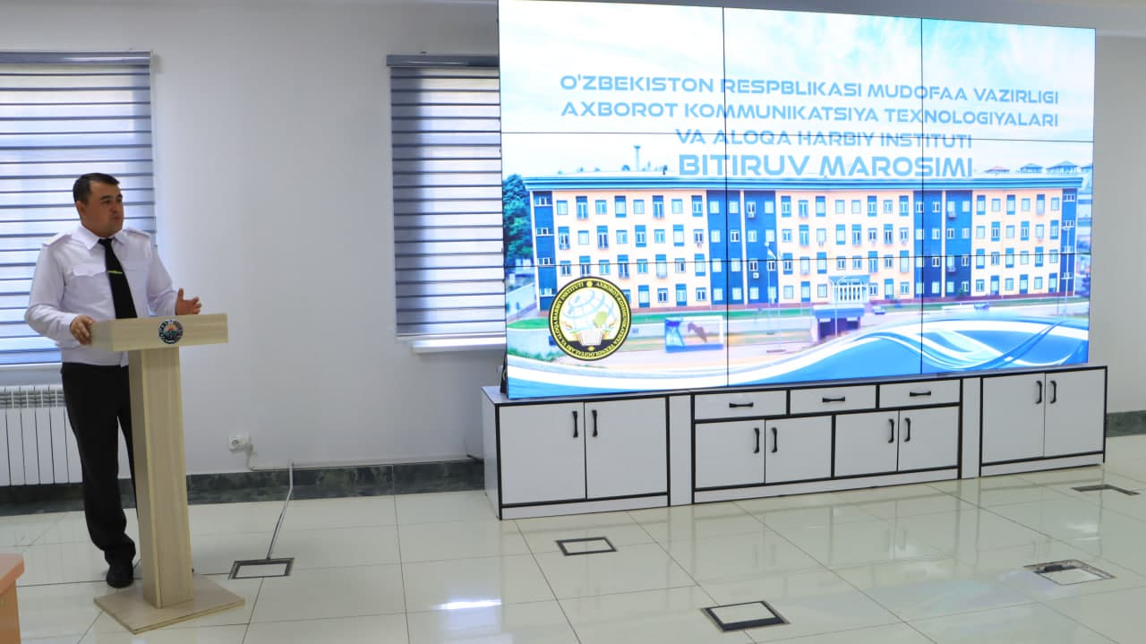 Bir guruh ofitserlarga magistrlik diplomi tantanali topshirildi