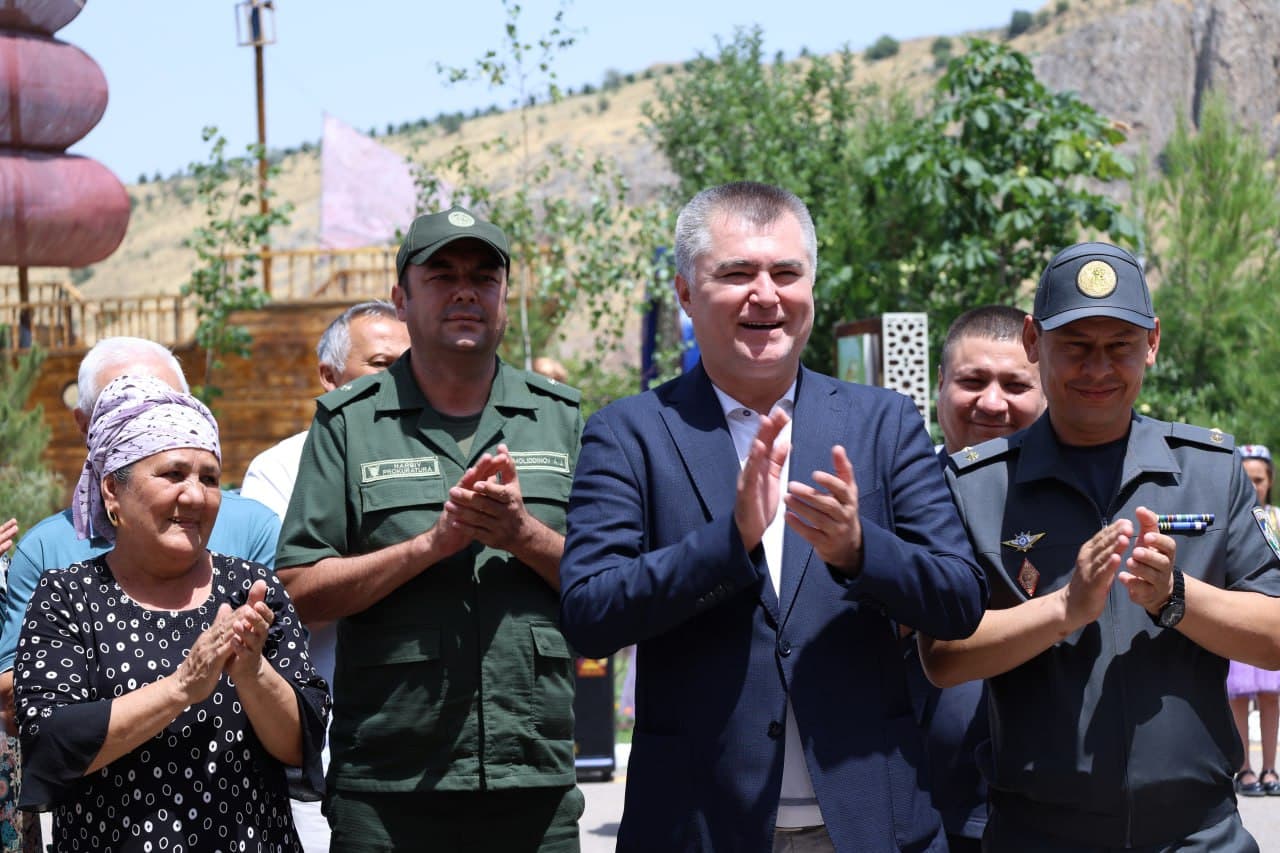 “Uch avlod uchrashuvi” — Vatanga sadoqat saboqlari